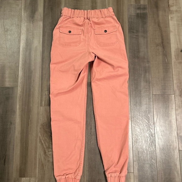 Hollister Ultra High Rise Cargo Jogger - Picture 4 of 4